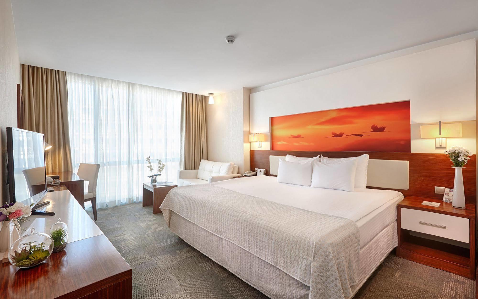 Kordon Pasaport 4* Измир